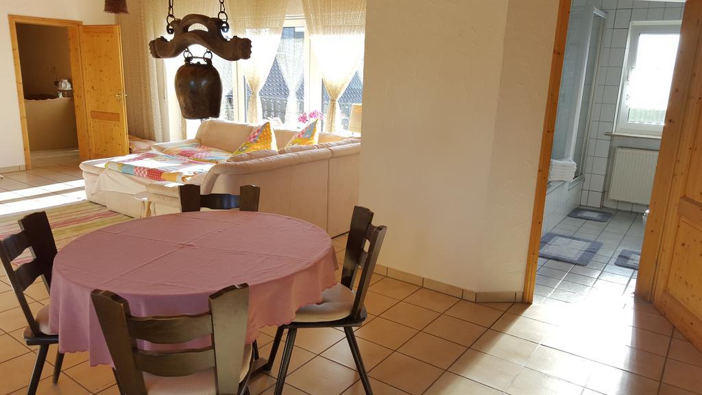 Ferienwohnung Weingut Leis Oestrich-Winkel Bilik gambar