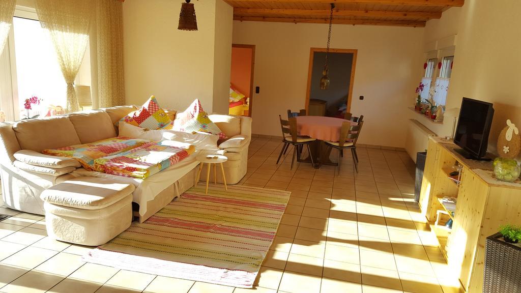 Ferienwohnung Weingut Leis Oestrich-Winkel Bilik gambar