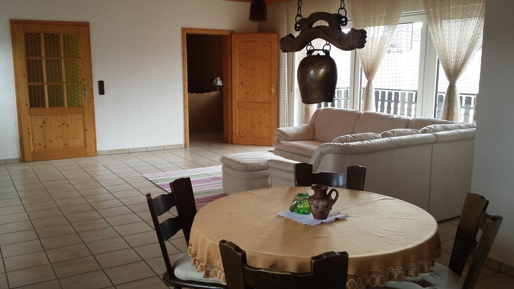 Ferienwohnung Weingut Leis Oestrich-Winkel Bilik gambar